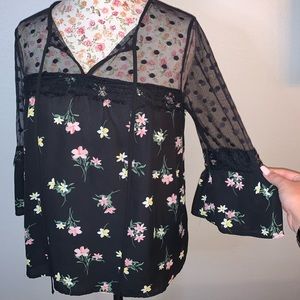 Black floral 3/4 sleeved top